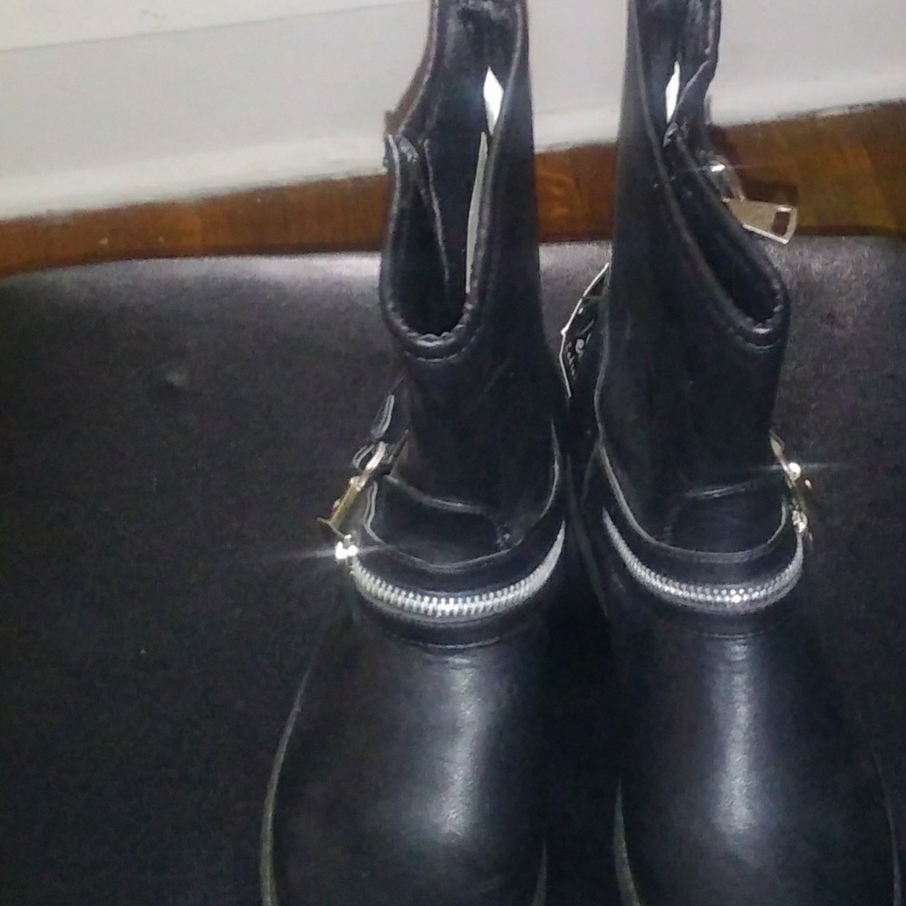 Ladies Boots
